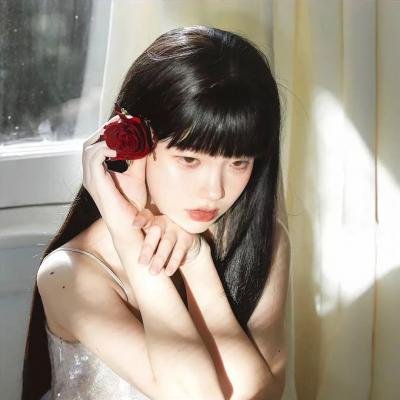 驼背人与舞女